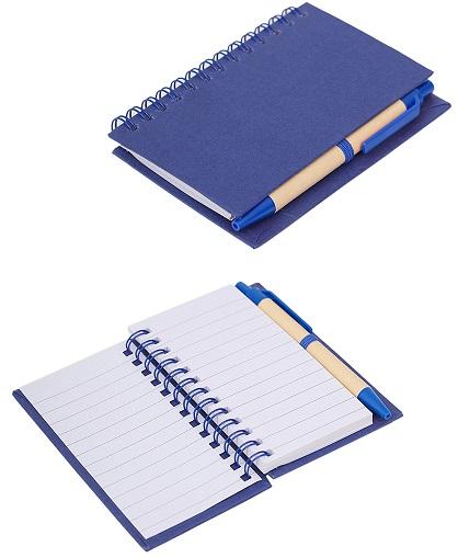 Cuaderno con lapiz azul
